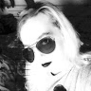 Meet your Posher, Chrissy